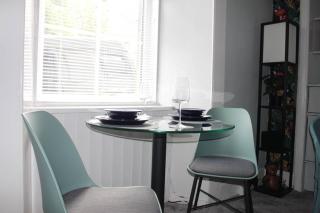 Cameronian Apartment - 2