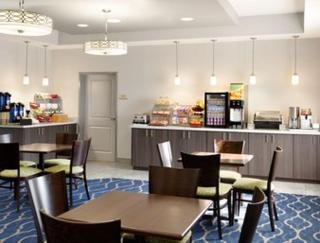 Hawthorn Extended Stay by Wyndham Midland - Midland - 9