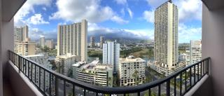 Royal Kuhio 1704 - Spacious Studio with Stunning Mountain Views in the Heart of Waikiki! - 5