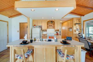 Scenic Kernville Getaway with Deck and Mountain Views! - Kernville - 4