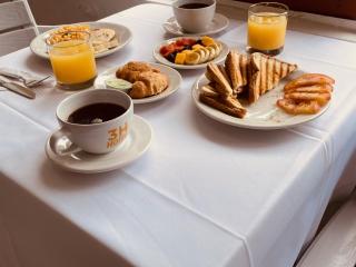 Casa Hotel Solare de la 70 - 1