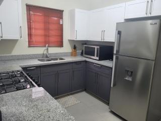 Cozy Ocean Home Jamaica - Lucea - 3