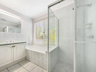 Unit 1 18 Lorraine Avenue - Marcoola - 2