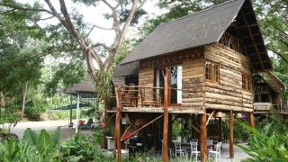 Uma Villa Manado - Manado - 0