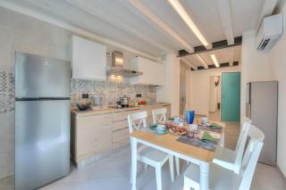 Ulivo Apt - Palazzo Palermo 1817 - Happy Rentals - 8