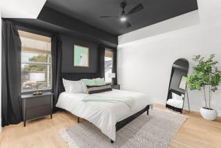 Huge Rooftop Patio at this Stunning Spacious House - 2