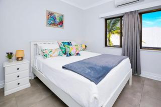 On the Esplanade 7 - Cairns - 7