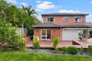 Albany Bolthole with Queen Beds and Kitchenette - Auckland - 0