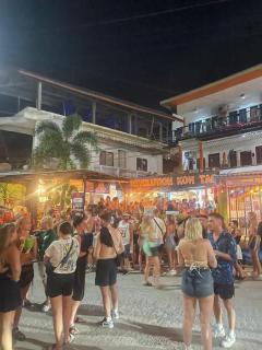 Revolution Koh Tao - Ko Tao - 0