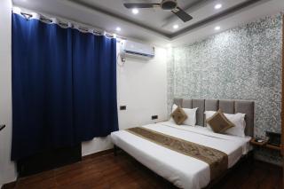 Hotel Twamev Couple Friendly Laxmi Nagar - New Delhi - 7