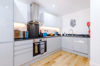 Stunning City Centre Apartment by 53 Degrees Property in Birmingham, Ideal for small groups! - Birmingham - 1