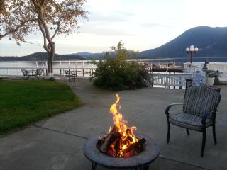Lake Place Resort - Glenhaven - 6