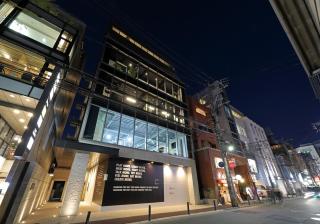 H HOTEL - 9
