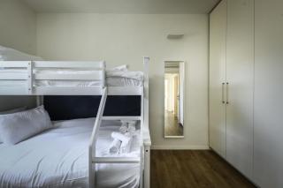 Chic 2BR Apt w Large Windows in Tel Aviv Old North and Shelter Sea N' Rent - Tel Aviv - 3