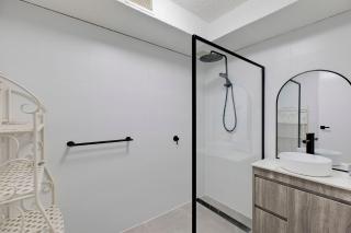 Regency Court 3 - The Entrance - 2
