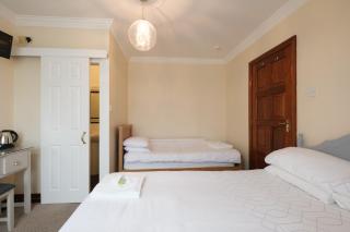 Four Seasons B&B - 5