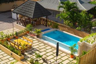 Tropical Hideaway - Beau Vallon - 7