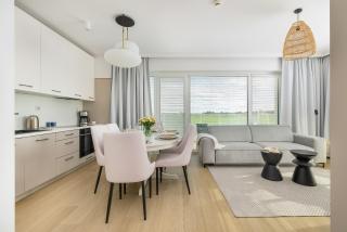 Family Apartment with Gym and Swimming Pool by Renters Prestige - 2
