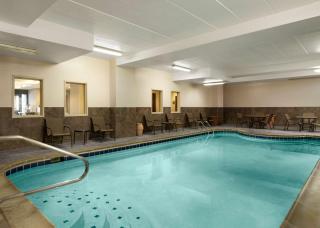 Hampton Inn Troy - Troy - 8