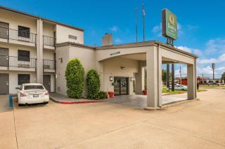 Quality Inn Tulsa Central - Tulsa - 9