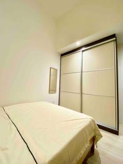 The Podium-3R2B-Free 2 Parking-12 Pax-D321 - 4