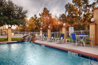 Days Inn & Suites by Wyndham Sam Houston Tollway - Houston - 5
