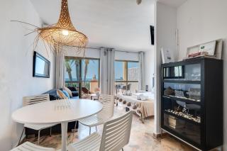 Front Line Beach Studio Apartment - Marbella - 4