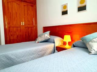 Seaside Whale Apartments WIFI 2D - Los Abrigos - 3