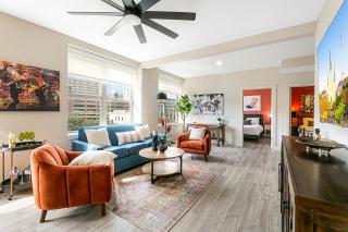 Mardi Gras Condos-NOLA's 4BR Elegance - New Orleans - 5