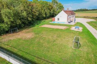 So Villa Les Houx 45 - Heated pool - Soccer - 2h from Paris - 30 beds - Triguères - 2