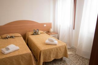 Sweet Balcony - Campo S.Giacomo dell'Orio - 5