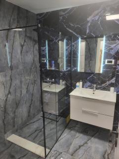 Apartament bloc nou - self check in - free parking - Craiova - 3