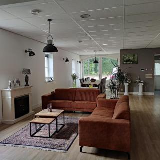 mooie familie groepsaccomodatie aan de bosrand - Overloon - 5