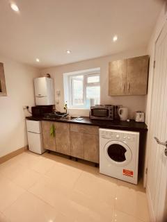 Large and comfy studio flat C near Heathrow - 1