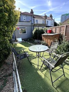 18 min to central London 5 min walk to Abby wood - Londra - 9