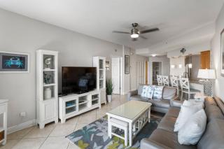 Large Gulf Unit Beach Views - Crimson #203 - 4