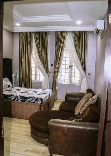 Remarkable 3-Bed Villa in Ajah Ogombo - Lekki - 4