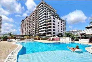 OLD 5225 COLLINS AVe - 9