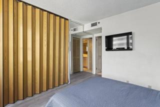 OLD 5225 COLLINS AVe - 5