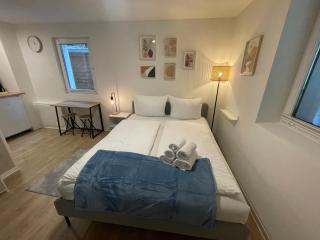 Vorstadtoase - Apartment für 2 Personen mit Smart TV, Parken, eigenen Bad, Netflix - Nähe BER - Eichwalde - 2