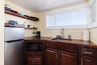 Ruby Red Tiny Home - 7