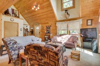 Virginia Mountain Cabin with Decks and Fireplaces - - 7