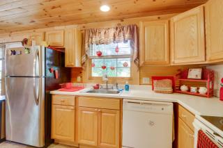 Virginia Mountain Cabin with Decks and Fireplaces - - 2