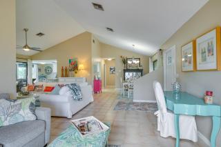 4 Mi to Downtown Cape Coral Home with Lanai and Grill - 6
