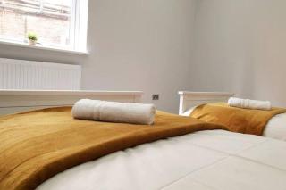 AO Home Lettings - No. 2 Kingshead Apartments - Leatherhead - 5