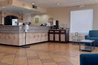 Quality Inn & Suites Airport - El Paso - 7