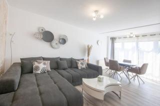 Sablier T4 parking dans une residence securisee - Marselha - 0