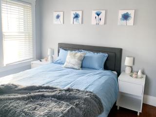 Cozy Apt Near Airport & Parking - Cleveland - 9