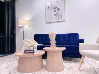 Southbank Serenity kingbed Apt at Culture center - 4