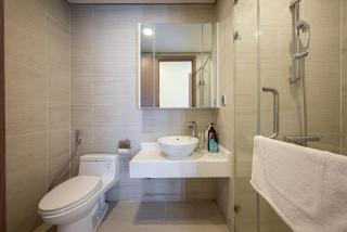 Luxury Apartment at Vinhomes Central Park - Ho Chi Minh - 5